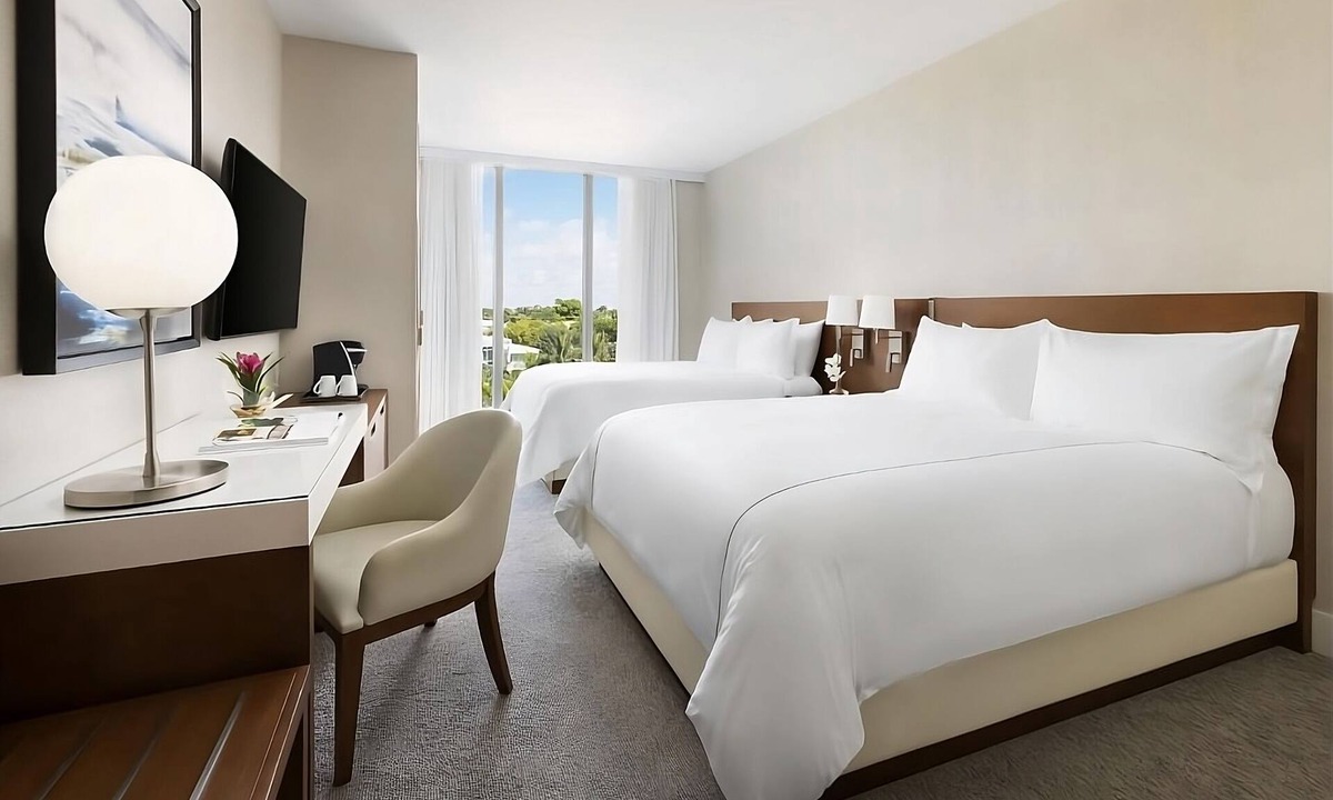 Bay Harbor Islands Hotel | Explore Bay Harbor! Close to Sunny Isles Beach & Pool! Pool, Parking On-Site!