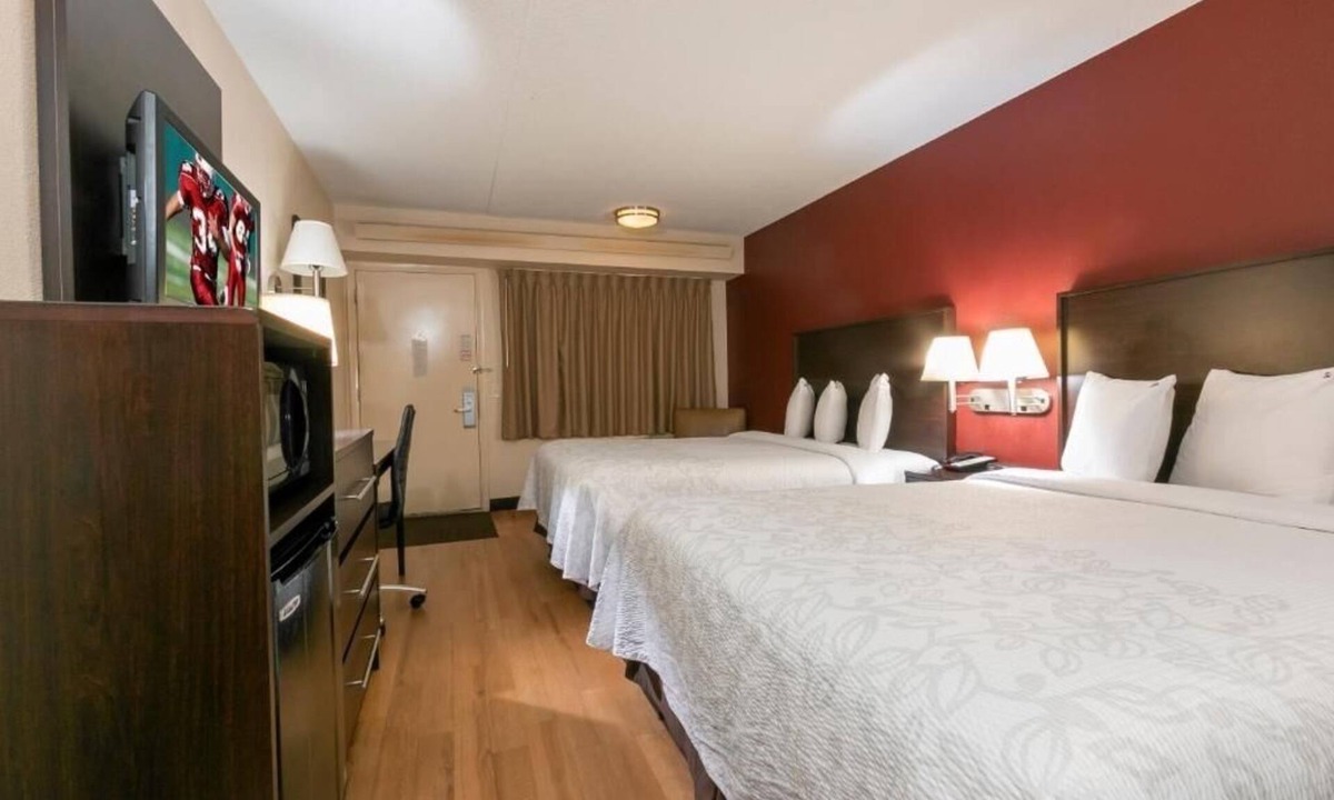 Columbus Hotel | Explore Short North Arts District from Affordable Stay Nearby