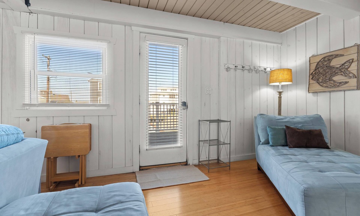 Selbyville House | Family Friendly Waterfront Retreat - Dogs Allowed & Off-Season Discounts