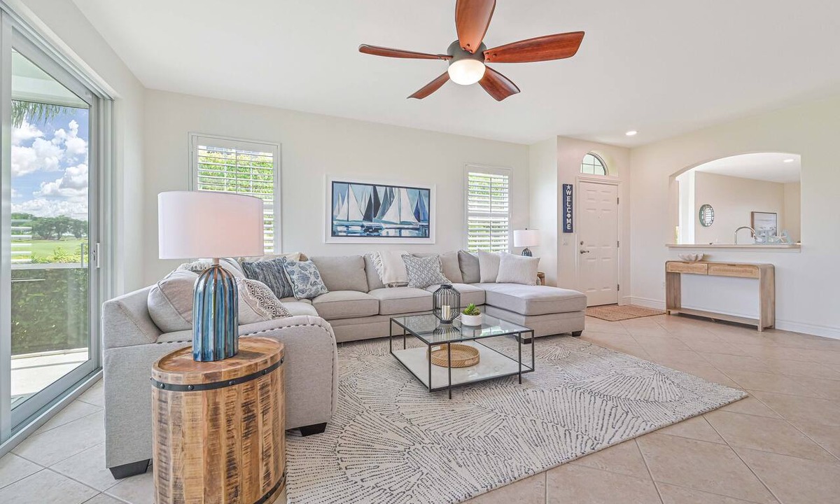 Naples Condo | First Floor Naples coach home with Golf Course View & Resort Style Amenities!