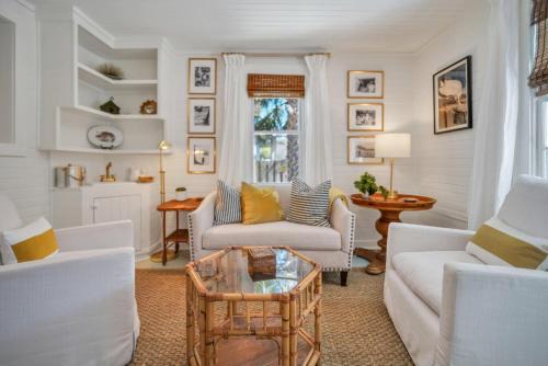 Thunderbolt House | Fishermen's Cottage by Lucky Savannah
