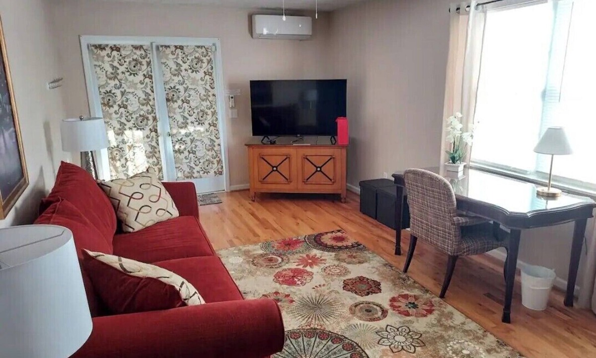 Rome Apartment | Fordsresidential, Centrally located 2-bedroom apartment.