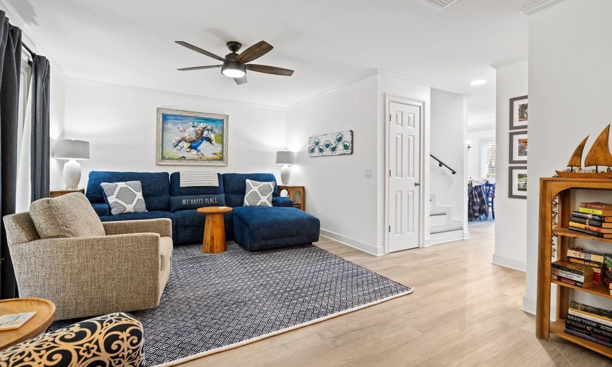 Demere Park House | Free bikes/pools/tennis/fitness Walk 2 pier/village shops & restaurants!