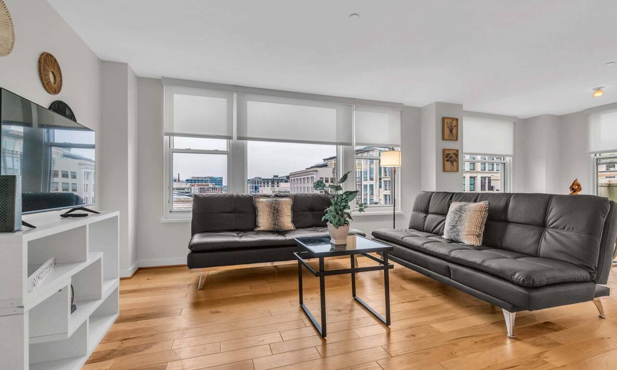 Chinatown Apartment | Furnished 2BR Apartment in Penn Quarter, DC by RedAwning