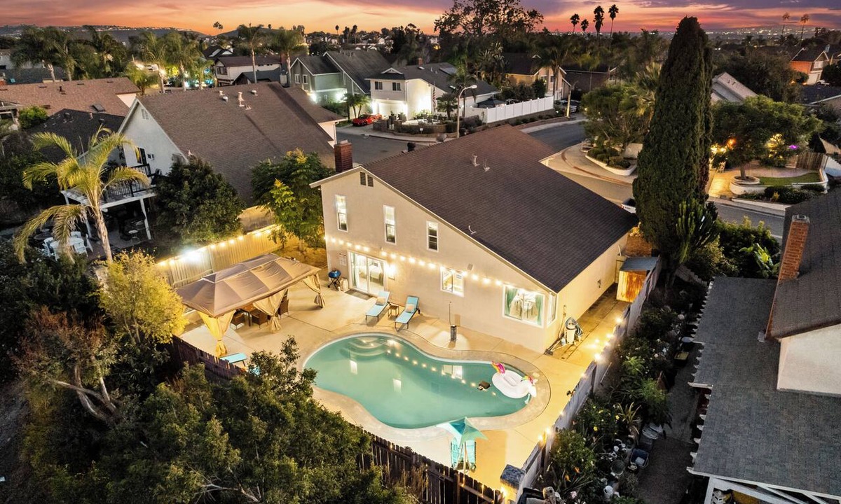 Rancho Penasquitos House | Garage, Pool, King Bed, Gated Yard in Rancho Penasquitos