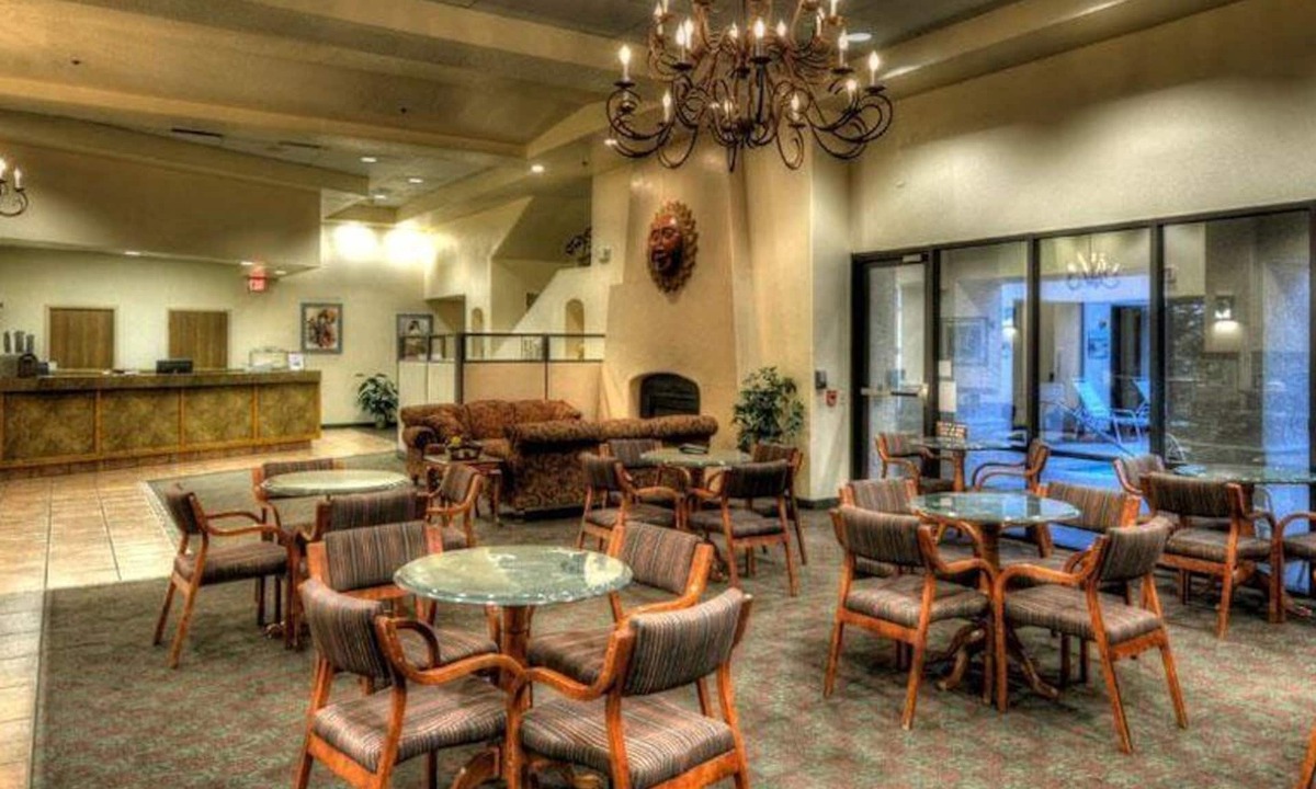 Sierra Vista Hotel | Gateway Studio Suites