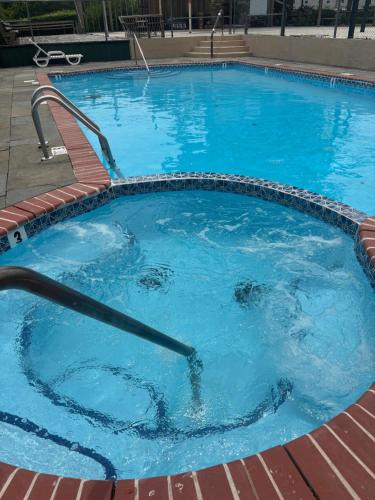 Delaware Water Gap Hotel | Glenwood Inn - Stroudsburg