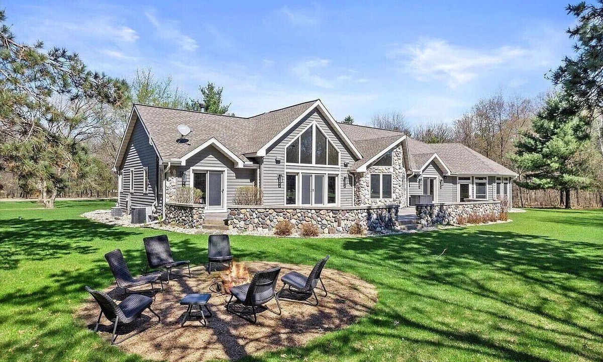 Rome House | Golf and Lake Escape near Sand Valley, Lake Arrowhead with pool table, firepit