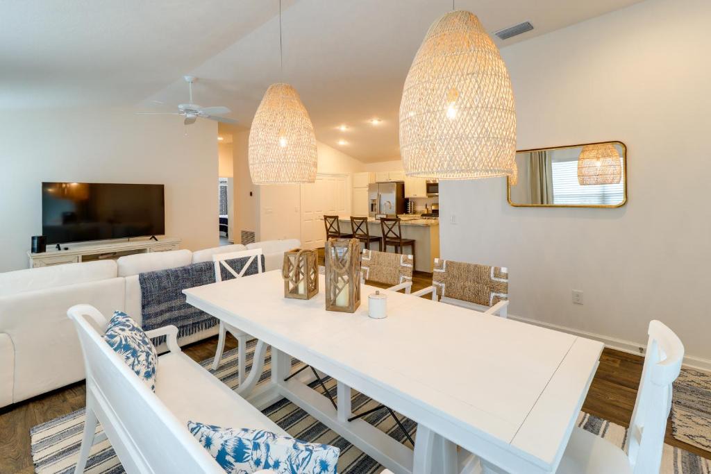 Wildwood House | Golfer's Paradise: Pet-Friendly Home in Wildwood