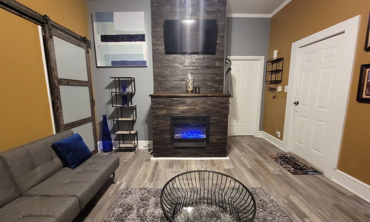 Kannapolis House | Great Cozy Residential House Near Restaurant and Brewery and Live Entertainment