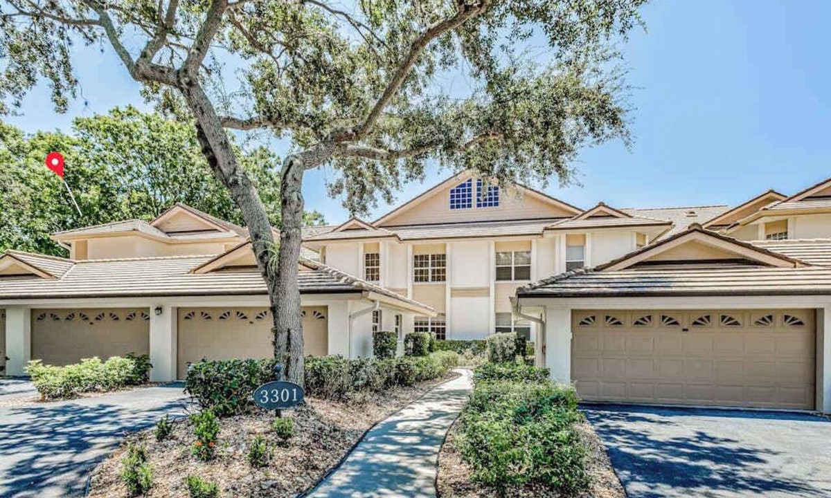 Bonita Bay Condo | Ground-floor condo on the golf course with decks, pools & AC - snowbird-friendly