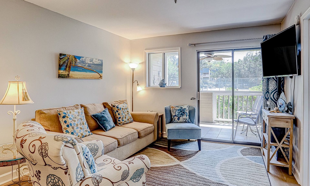 Palmetto Dunes Condo | Ground-floor condo with AC, patio, pools, tennis, & beach access