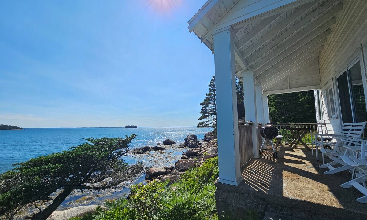 Stonington House | Half House - Rustic, Cape, Oceanfront w/Sunsets