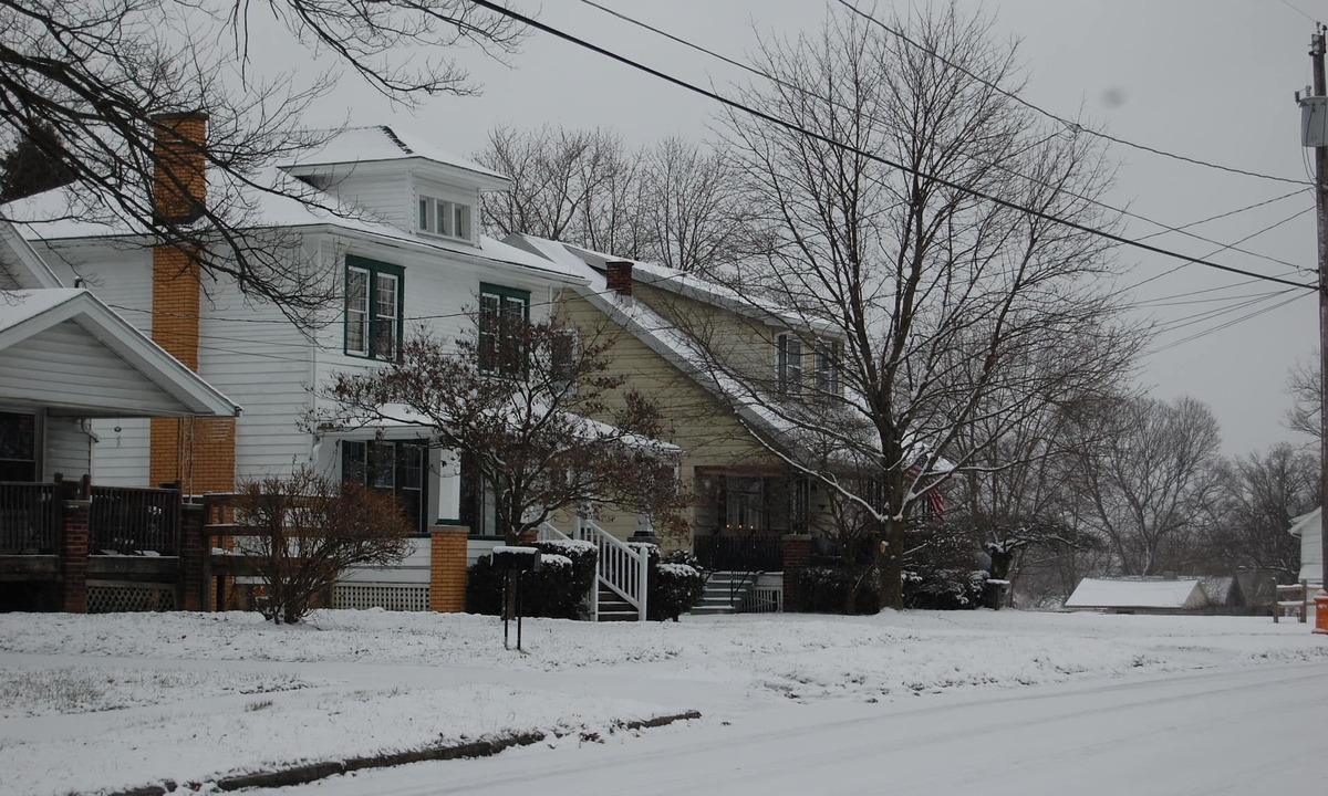Youngstown House | Halfway between New York and Chicago