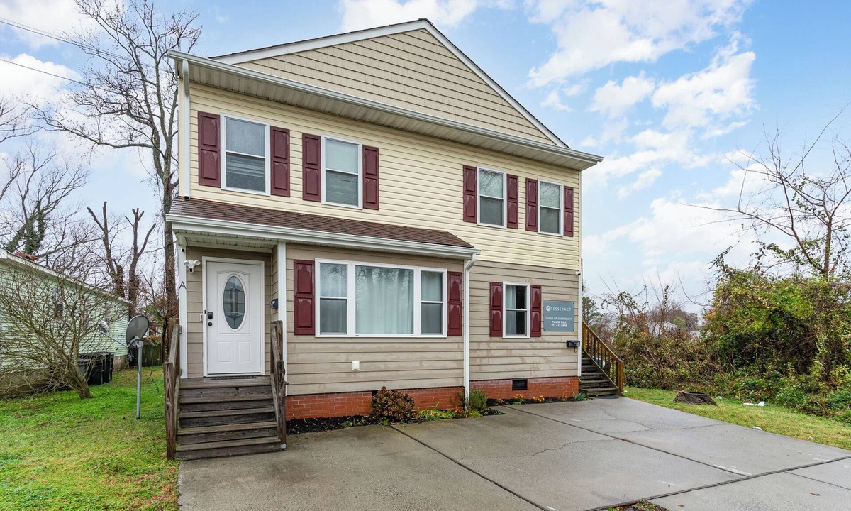 Buckroe Beach Apartment | Hampton 2BR ᠅ Cozy & Pet-Friendly ᠅ Long Stays