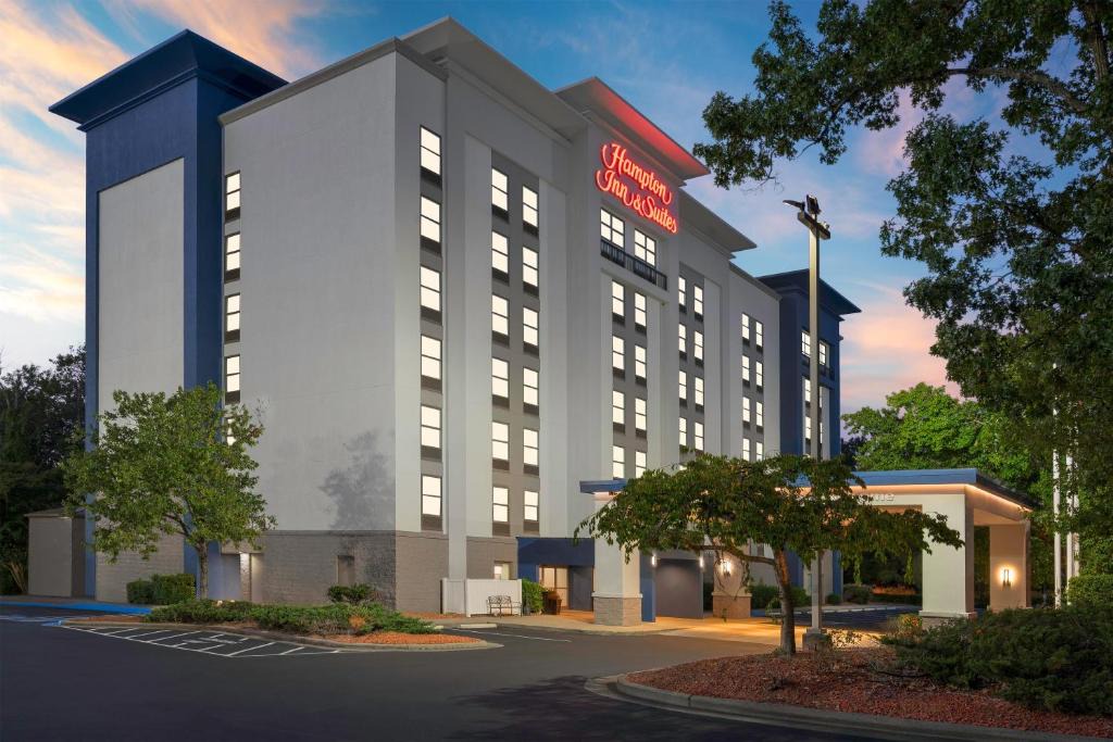 Arrowood Hotel | Hampton Inn & Suites Charlotte Arrowood Rd