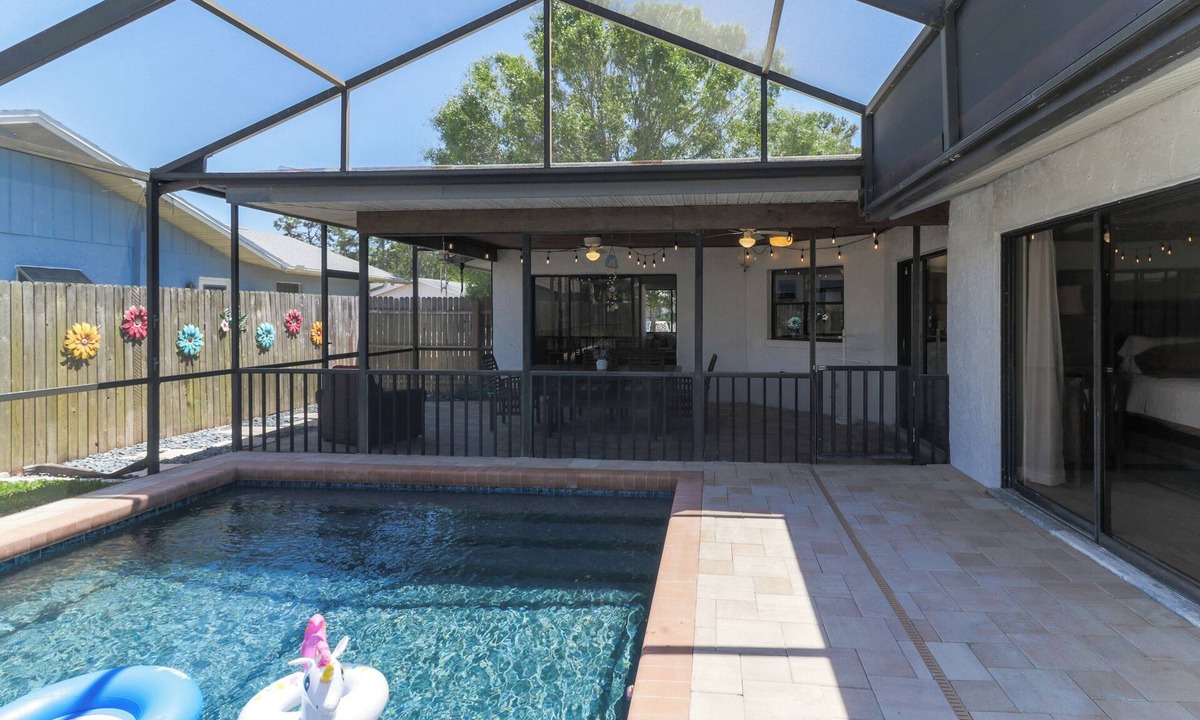 Lake Sarasota House | Heated Pool, Grill w/Patio Dining, Family Fun, Free Streaming & Board Games!