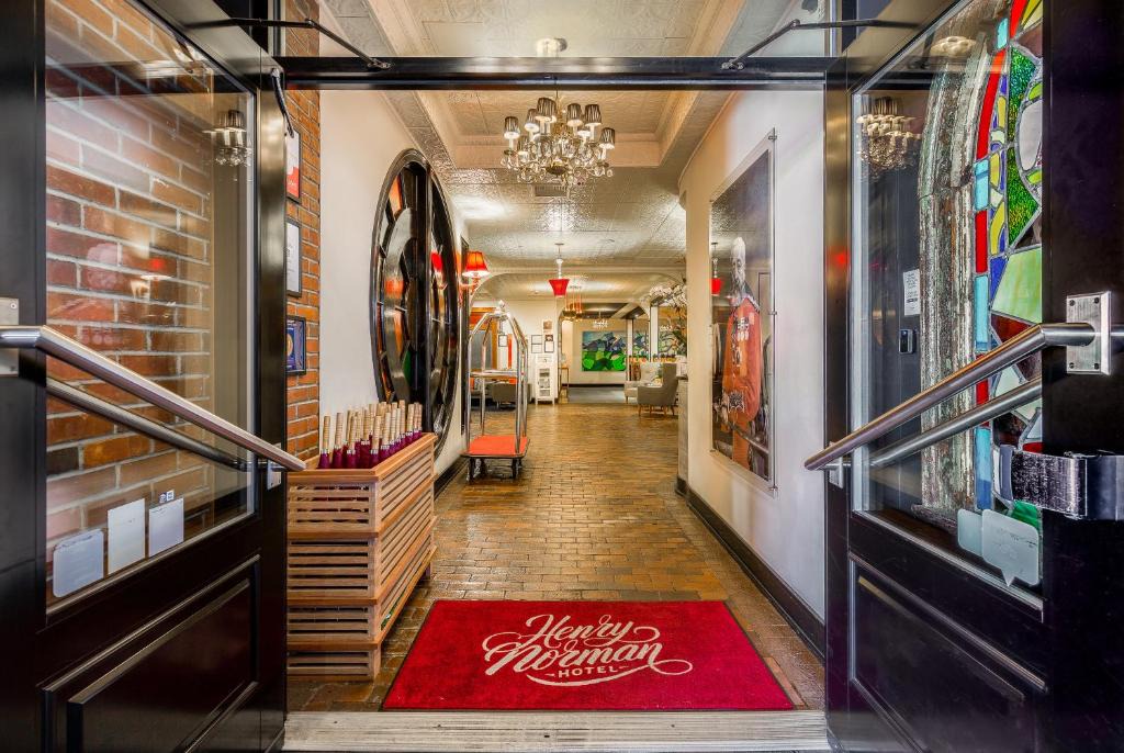 Greenpoint Hotel | Henry Norman Hotel