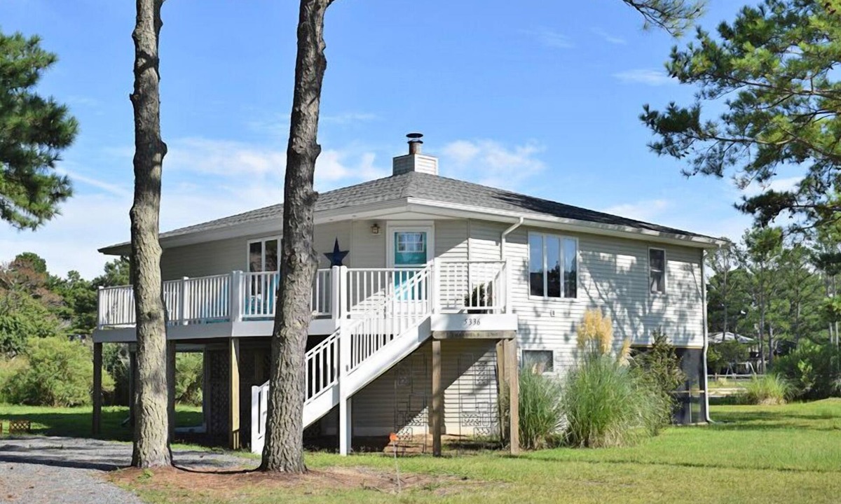 Deep Hole House | Heron Point | Kayaks, Bikes & Boat Launch