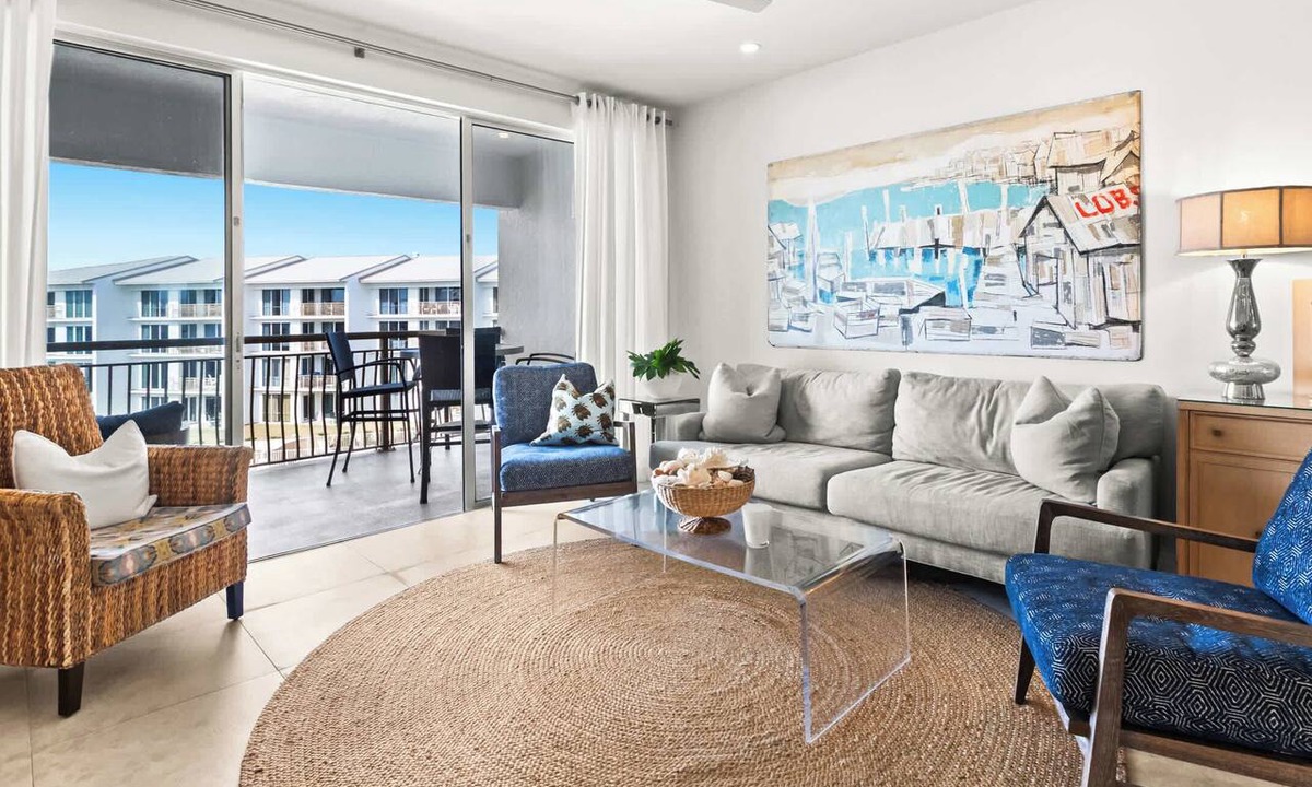 Rosemary Beach Condo | High Pointe 414 Renovated Gulf-View Condo With Pool Views