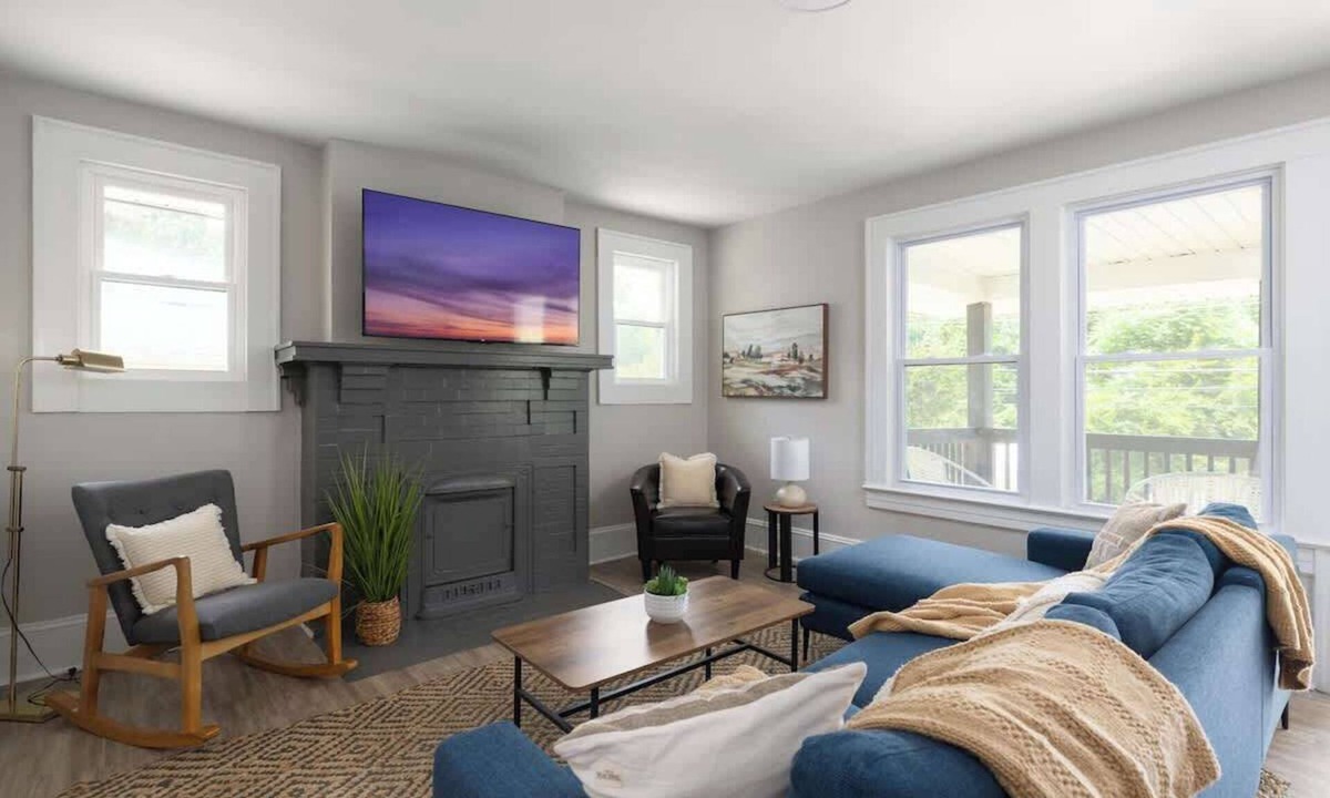 Winston - Salem House | Hilltop Haven HISTORIC West Salem Charm 5 Mins to Downtown & Hospitals