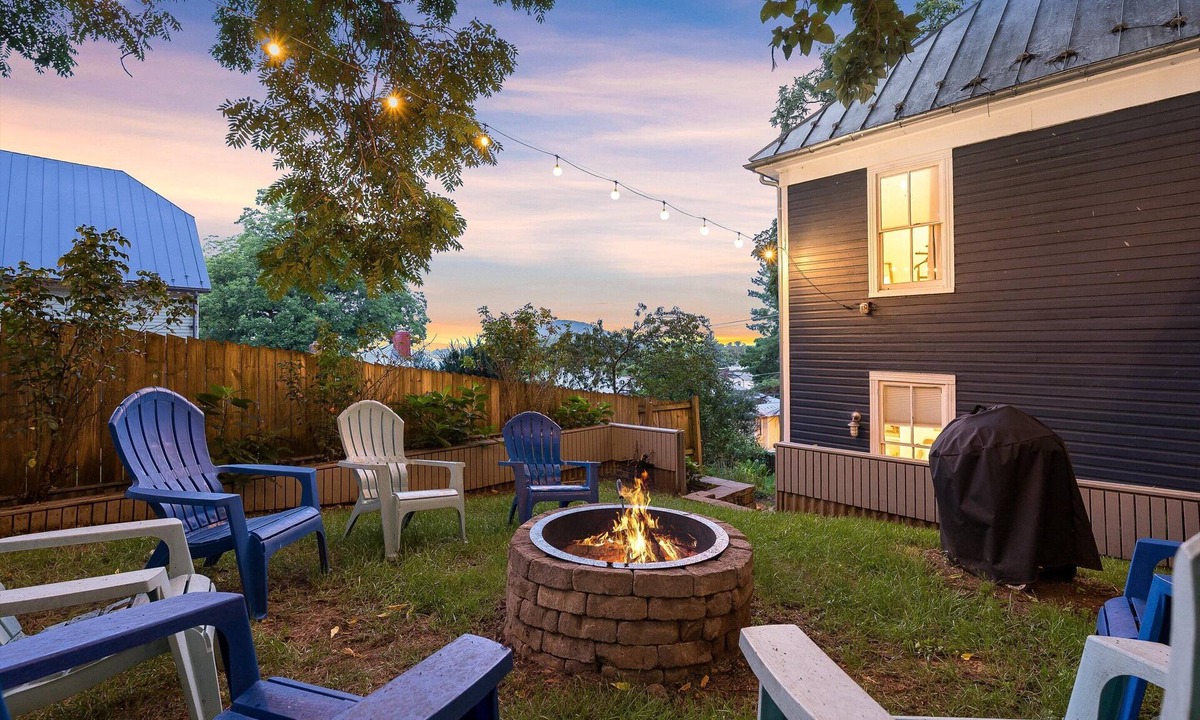 Staunton House | Hilltop Hideaway