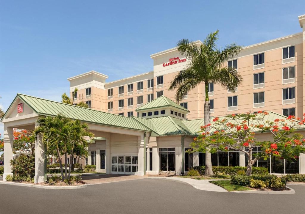 Biggar Hotel | Hilton Garden Inn Fort Myers Airport/FGCU