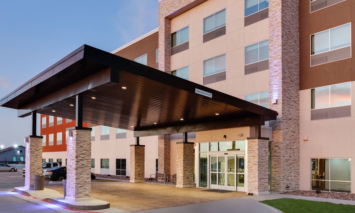 Kermit Hotel | Holiday Inn Express Kermit by IHG