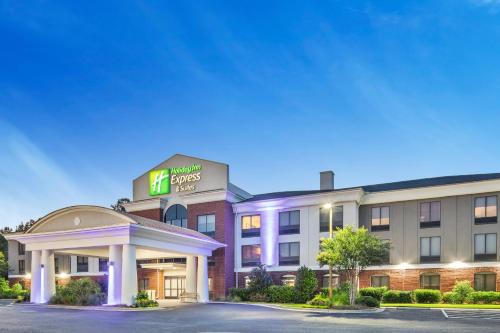 Hardeeville Hotel | Holiday Inn Express & Suites - Hardeeville-Hilton Head by IHG