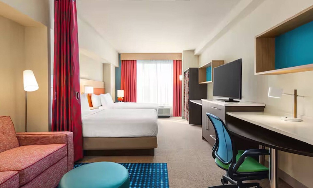 West End Hotel | Home Away from Home: Rooftop Pool and FREE Breakfast Onsite. Pets Allowed!