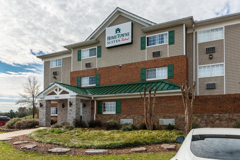 Concord Hotel | HomeTowne Studios & Suites by Red Roof Charlotte - Concord