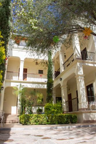 Bernal Hotel | Hotel Mariazel