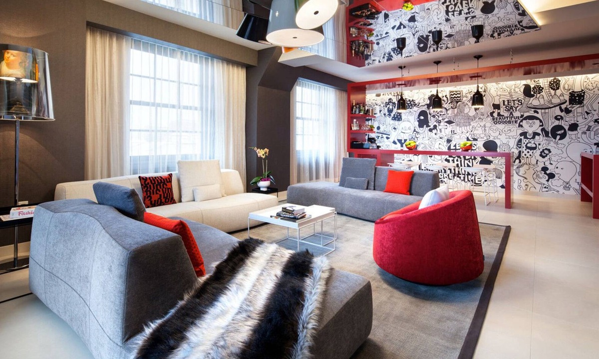 Downtown Washington D.C. Hotel | Hotel Washington | Corner King Spa Suite | Monument Views in a Stylish Room
