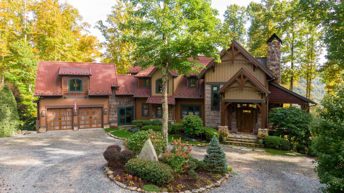Banner Elk House | House ∙ 6 bedrooms ∙ 15 guests