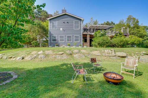 Hollowville House | Hudson Valley Multi-Unit Escape: Secluded + Scenic