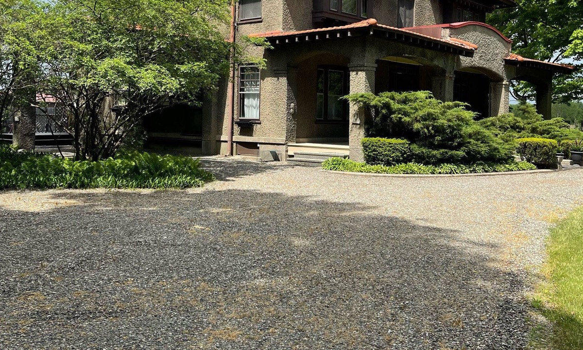 Hollowville House | Inn at Blue Stores - A Historical Home