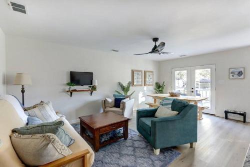 Savannah House | Island Getaway 10 mins to Downtown Savannah and Tybee