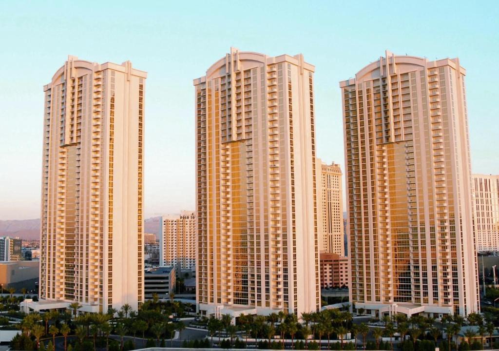Las Vegas Apartment | Jet Luxury at The Signature Condo Hotel