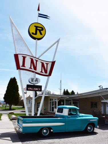 Soda Springs Hotel | JR Inn