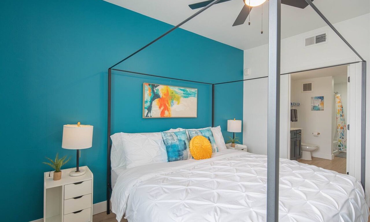 Desert View Village Condo | Kierland Area | Warm Summer Vibes | Pool & Hot Tub