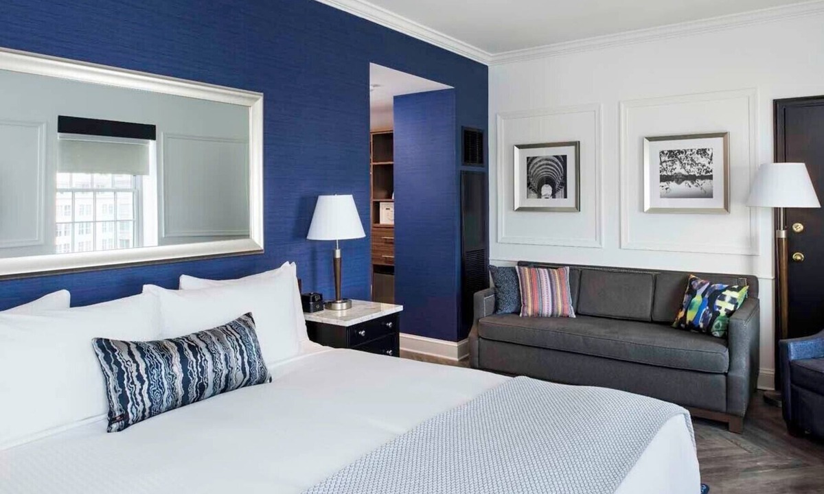 Capitol Hill Hotel | King Bed Unit | Gym Access | Near The Capitol | Near Museum