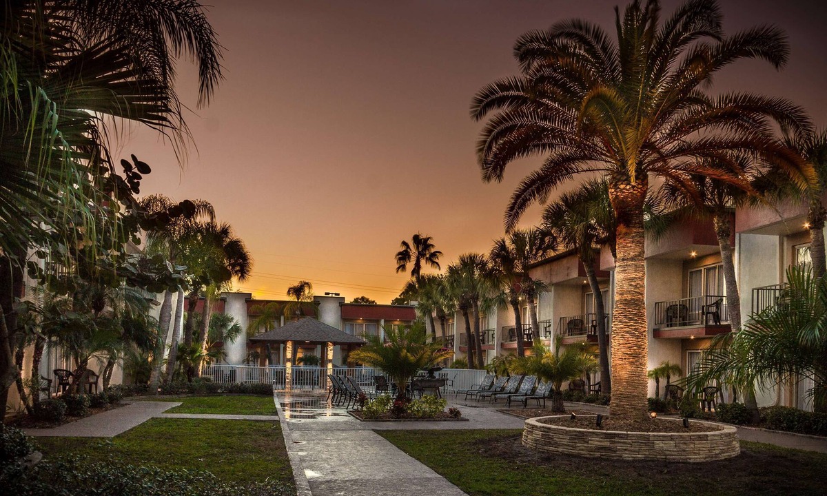 Clearwater Hotel | La Quinta Inn by Wyndham Clearwater Central