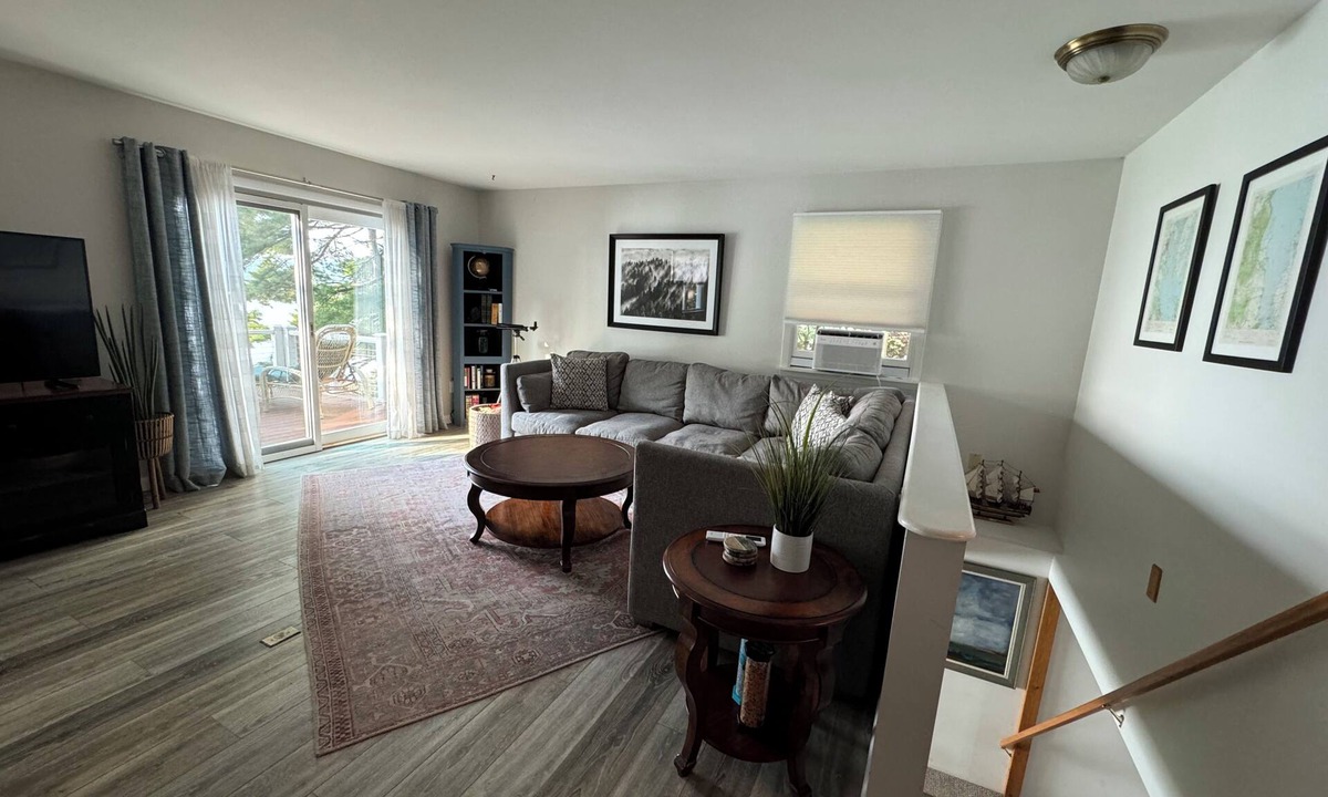 Port Douglass House | Lake Champlain and the Adirondack Mountains