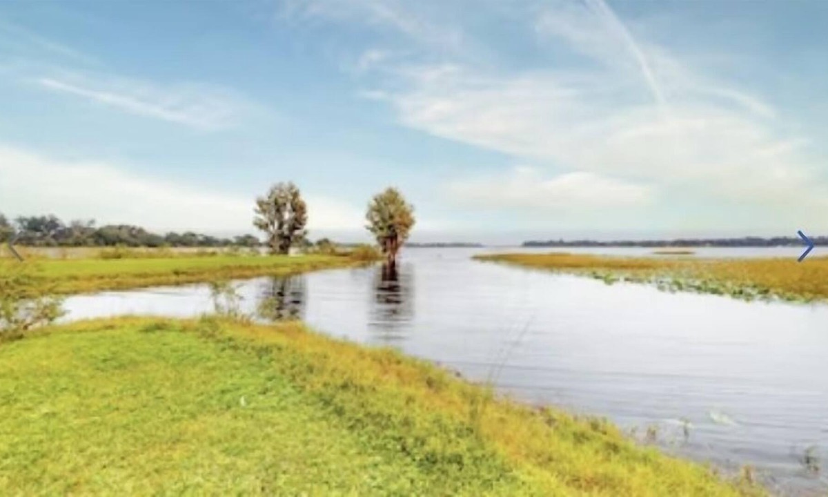 Hernando House | Lake front, sleeps 10, outside Jacuzzi, bike trail! 2 kayaks available!