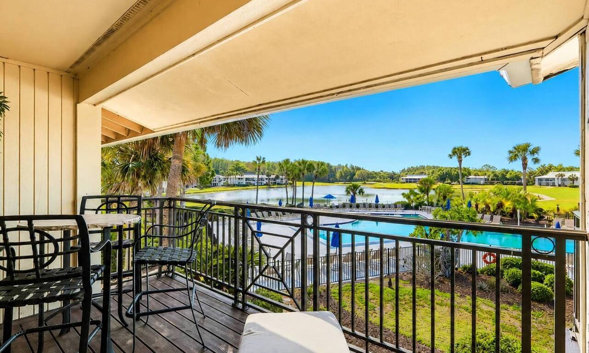 Wesley Chapel Condo | Lake & Pool Views from Balcony |Golf Retreat | Family-Friendly | Saddlebrook | Optional Amenities