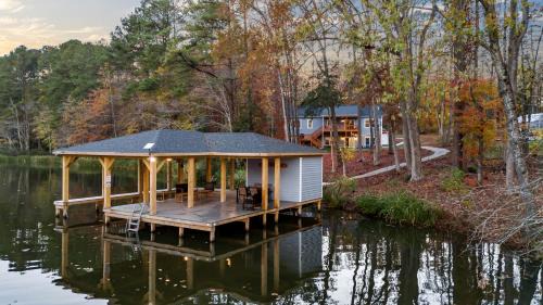 Wise House | Lakin' Reel Memories - Lake Gaston