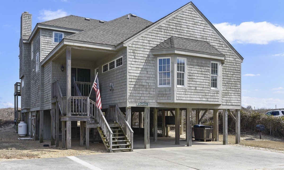 Duck House | Lawrence, Ships Watch Community in Duck, NC