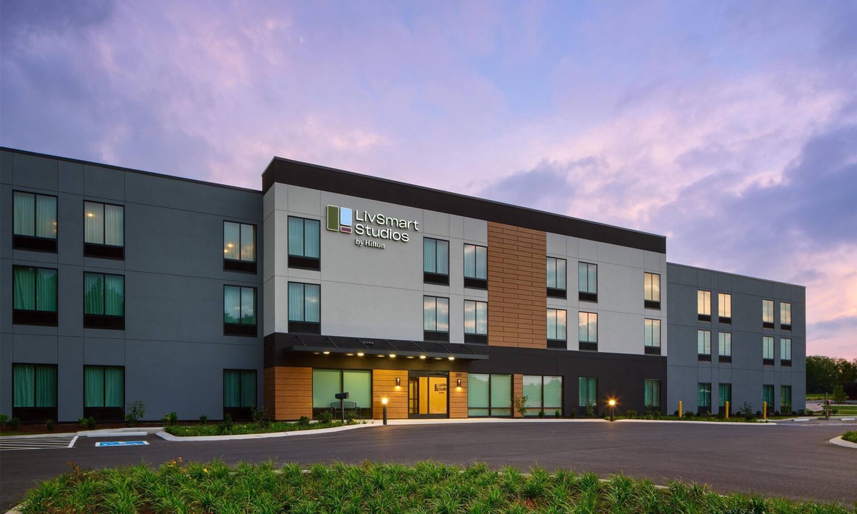 Tullahoma Hotel | LivSmart Studios by Hilton Tullahoma
