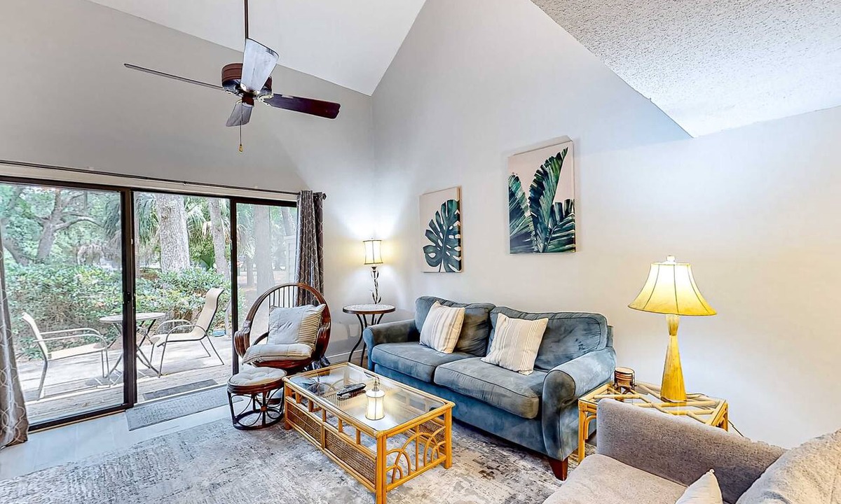 Shipyard Plantation Condo | Lovely Condo with Shared Pool & Tennis Dogs Welcome