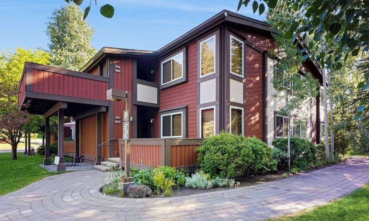 Elkhorn Apartment | Lovely Studio Close to Dollar Mountain w/Full Kitchen/Free WiFi/Deck/Netflix